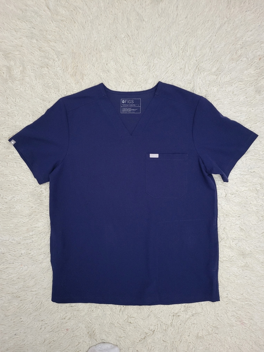 Figs Chisec Three Pocket Scrub Top Sz Large Navy Blue - Picture 3 of 12